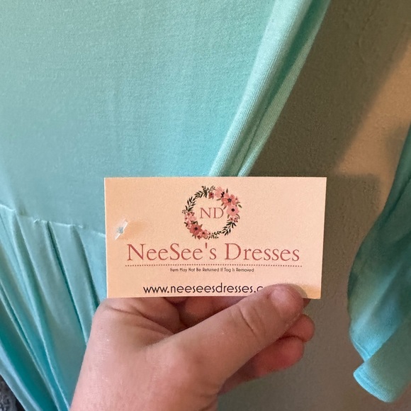 Mint green midi dress soft long sleeves - Picture 3 of 4